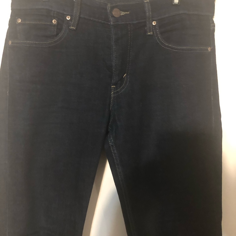 Levi’s men’s 511 size 30/32.